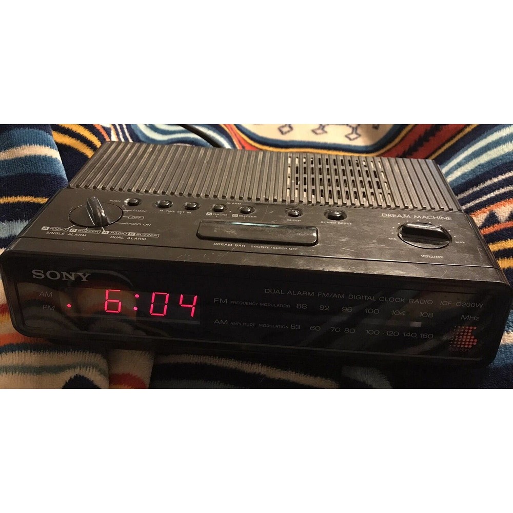 Vintage SONY Dream Machine AM/FM Alarm Clock ICF-C200W - Works